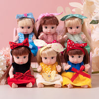 Thumbnail for DollyDreams | Magischer Spielspaß - Set mit niedlichen Puppen in bunten Kleidern