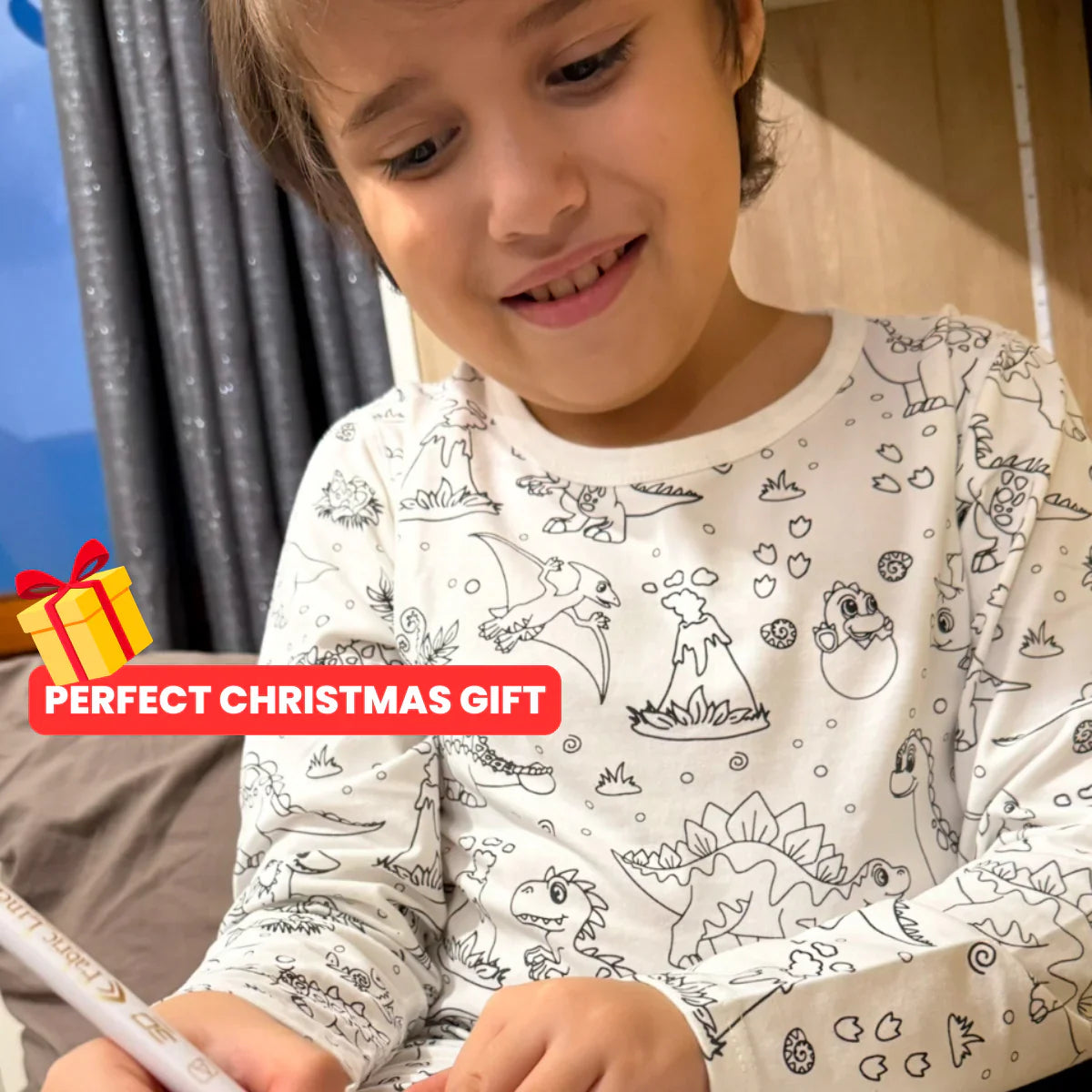 DinoDreams | Färger och lek - DIY pyjamaset med dino-tryck
