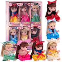 Thumbnail for DollyDreams | Magischer Spielspaß - Set mit niedlichen Puppen in bunten Kleidern