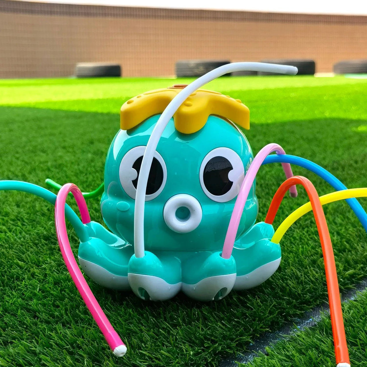 Octopus Watersproeier voor Kinderen – Speelse Tuinverfrissing, Eenvoudige Installatie, Veilig Plastic, Compact Formaat 6