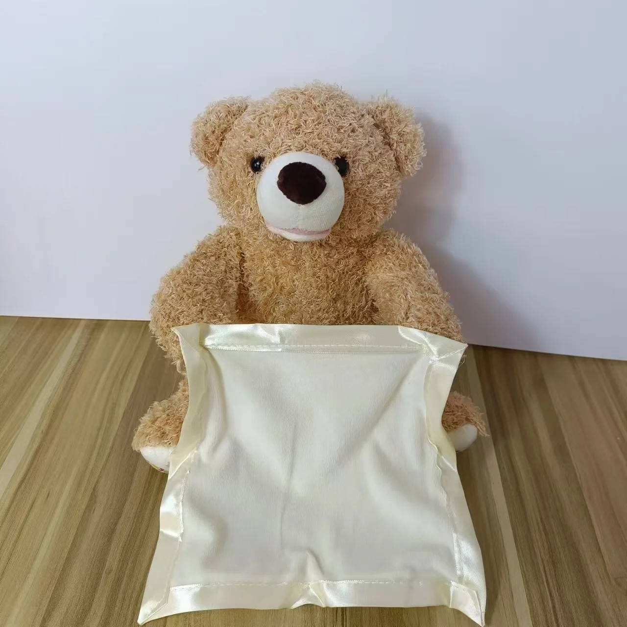 PeekABear | Divertimento magico per ogni bambino - Orso di peluche interattivo