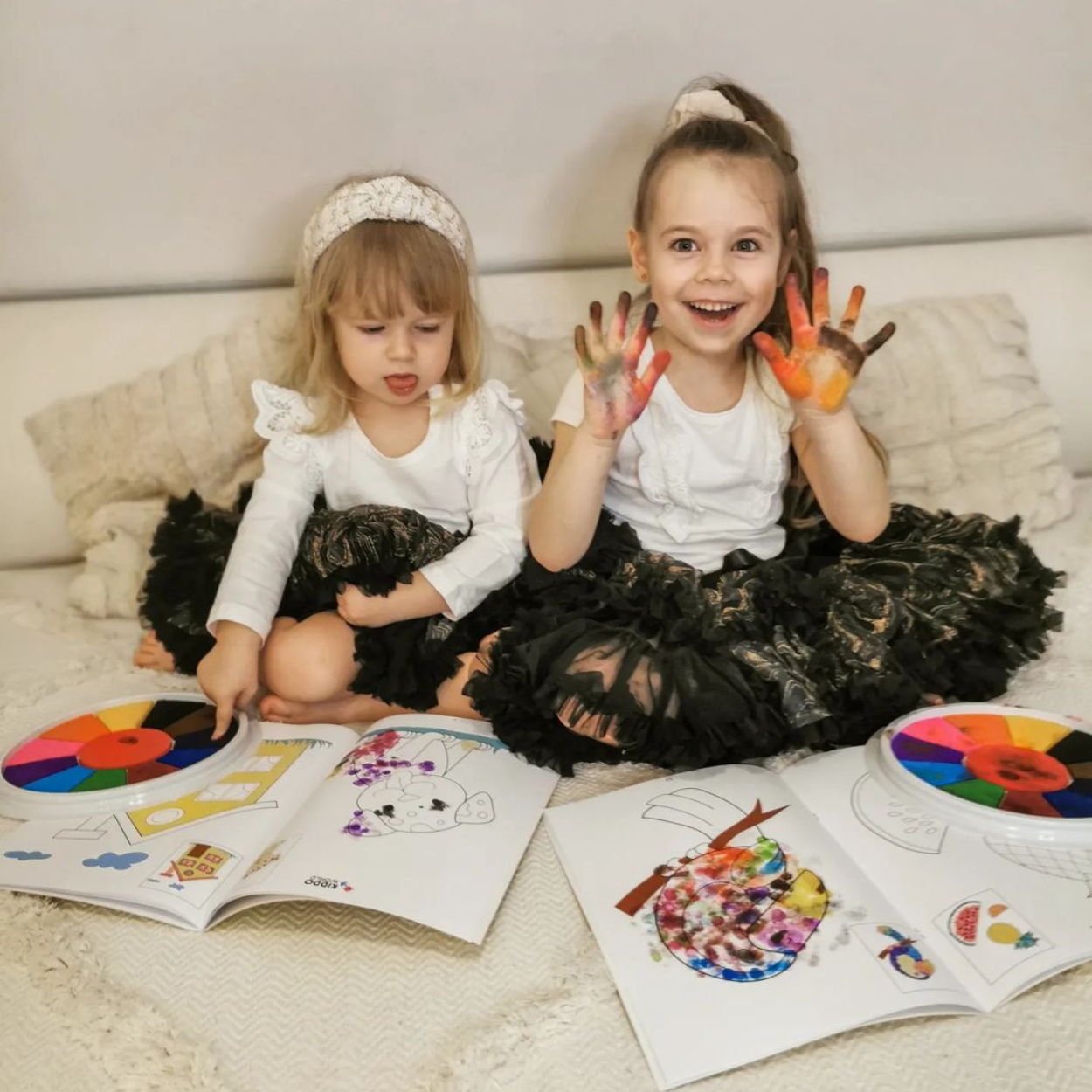 Creativo con color | Diversión mágica para jugar - ¡Diversión con pintura de dedos para pequeños artistas!