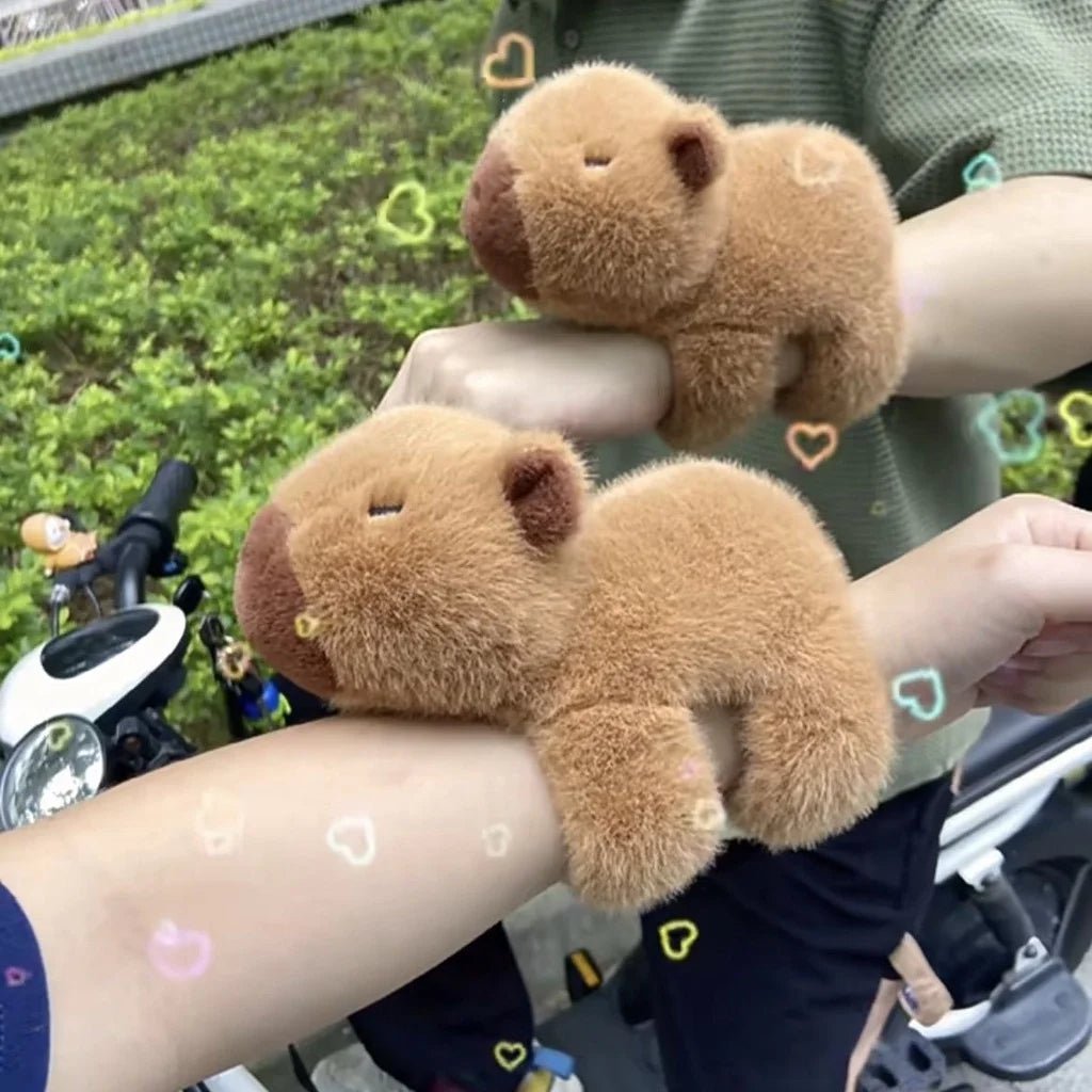 CapyBaraCharm | Verspielt und niedlich - Quetschbare Capybara Schlüsselanhänger mit Sound