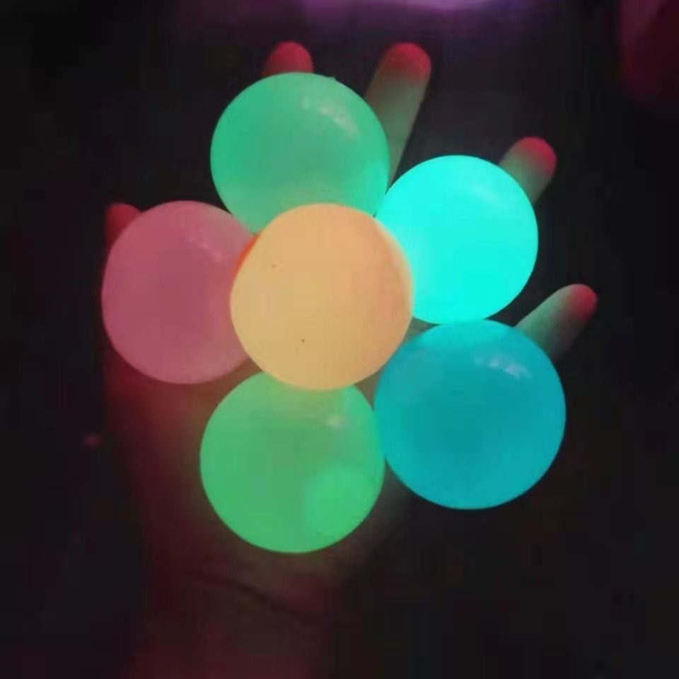 GlowBounce | Magischer Spielspaß im Dunkeln! - Leuchtende Stuitzbälle