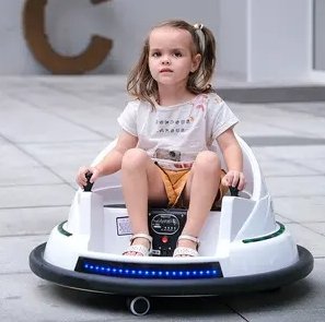 Bump & Spin | Plaisir de conduite éclaboussant - Voiture tamponneuse électrique pour tout-petits