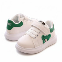 Thumbnail for Witte kindersneaker met groen beerenprint, klittenband sluiting, bovenaanzicht en achteraanzicht