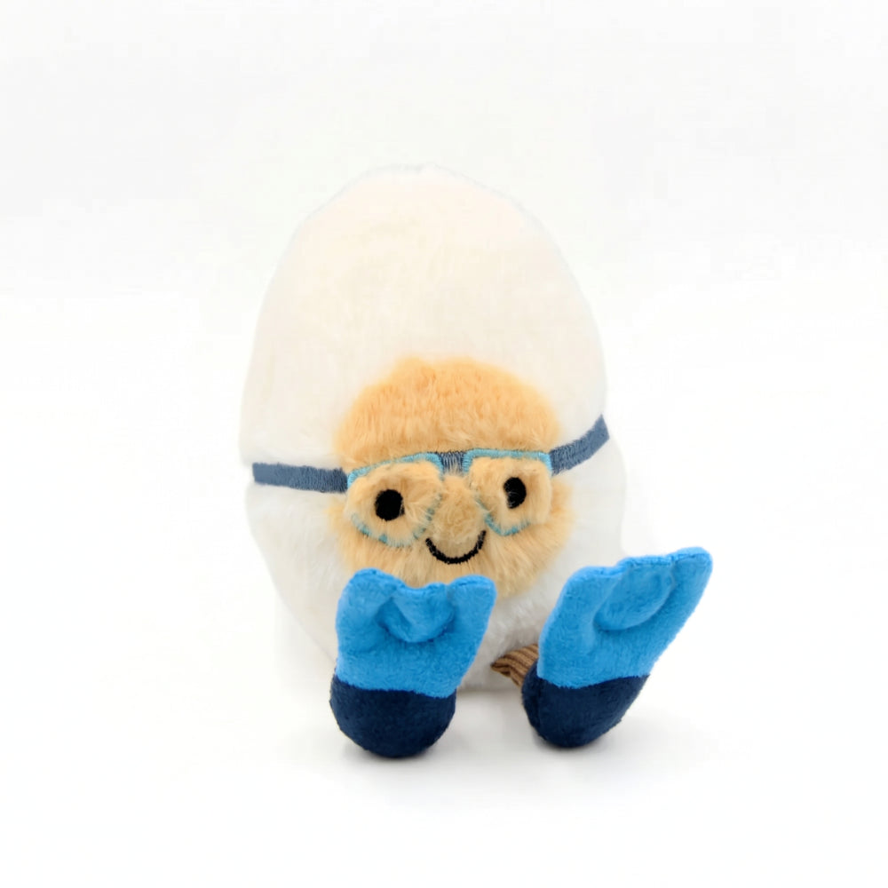 EggBuddy knuffel | Zacht pluche ei-karakter met kostuum – Knuffelen met stijl
